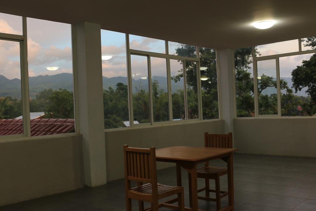 Golden Lotus Inle Hotel Nyaung Shwe Exterior foto